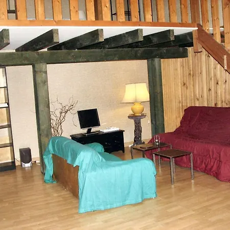 Apartment Confortable Pres De Beaumont-du-perigord, 60 M², Cheminee Beaumont-du-Périgord